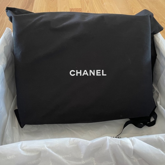 NWT CHANEL Large Shopping Tote Baby Blue - Picture 3 of 16